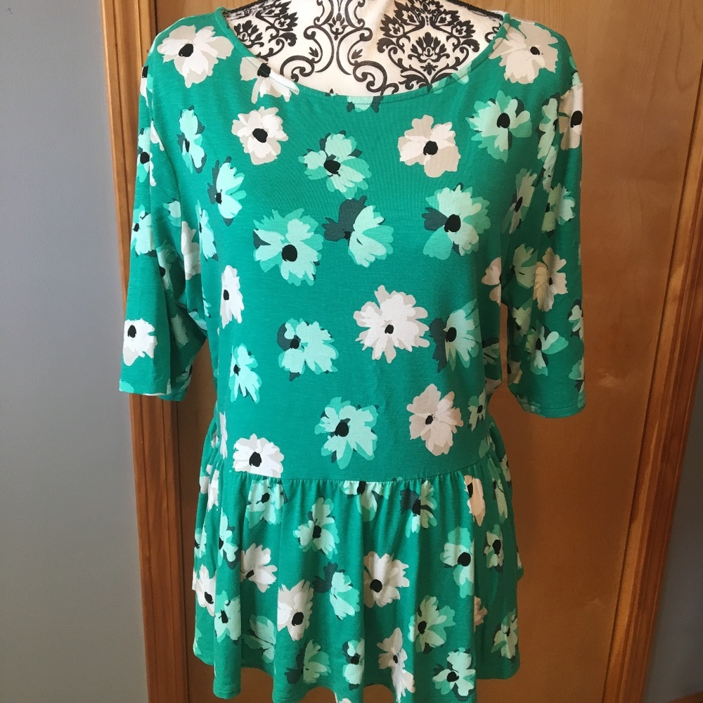 XL Elle Green Floral Drop Waist Peplum Blouse